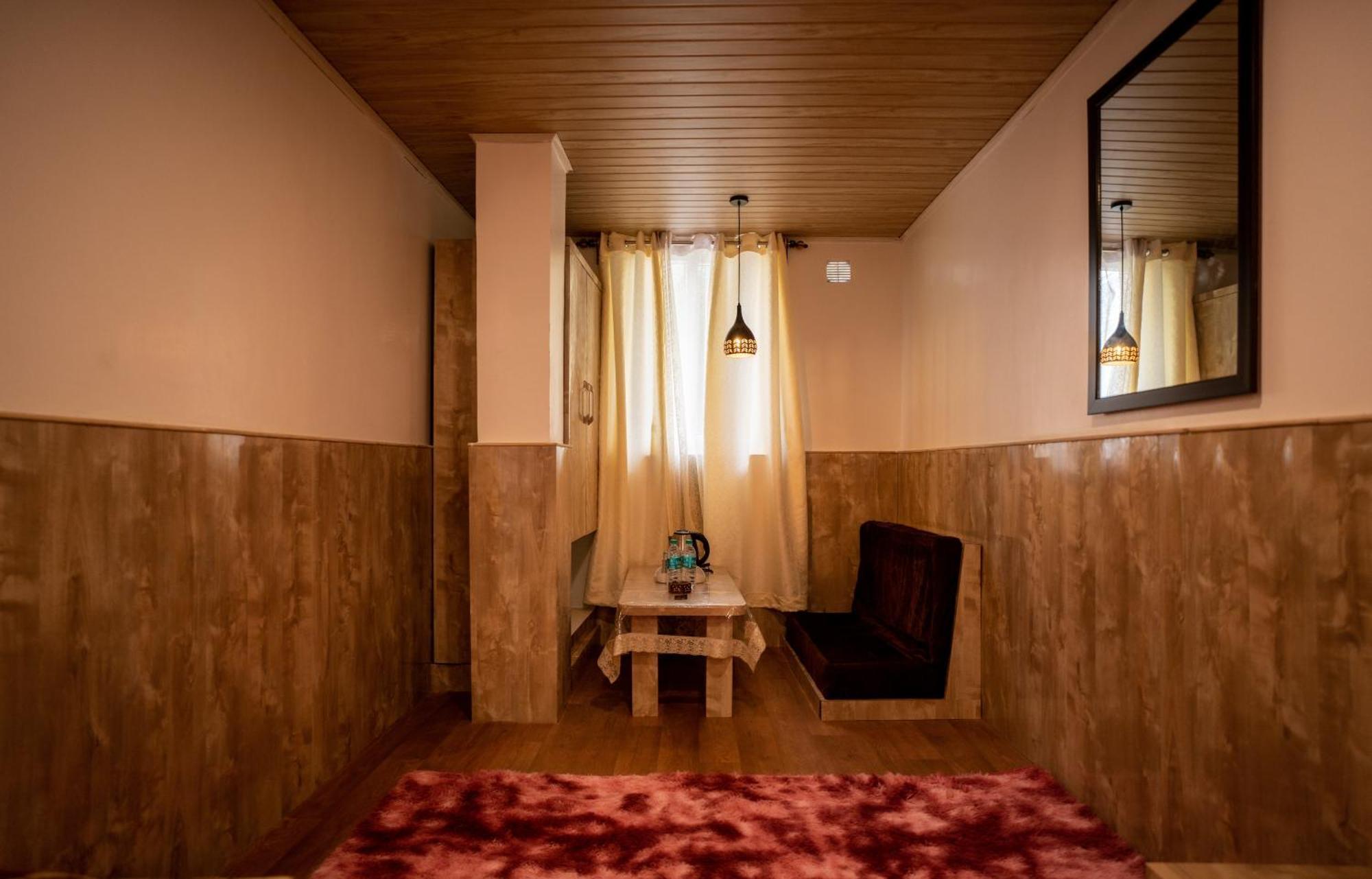 Darjeeling Guest House Deluxe Dış mekan fotoğraf