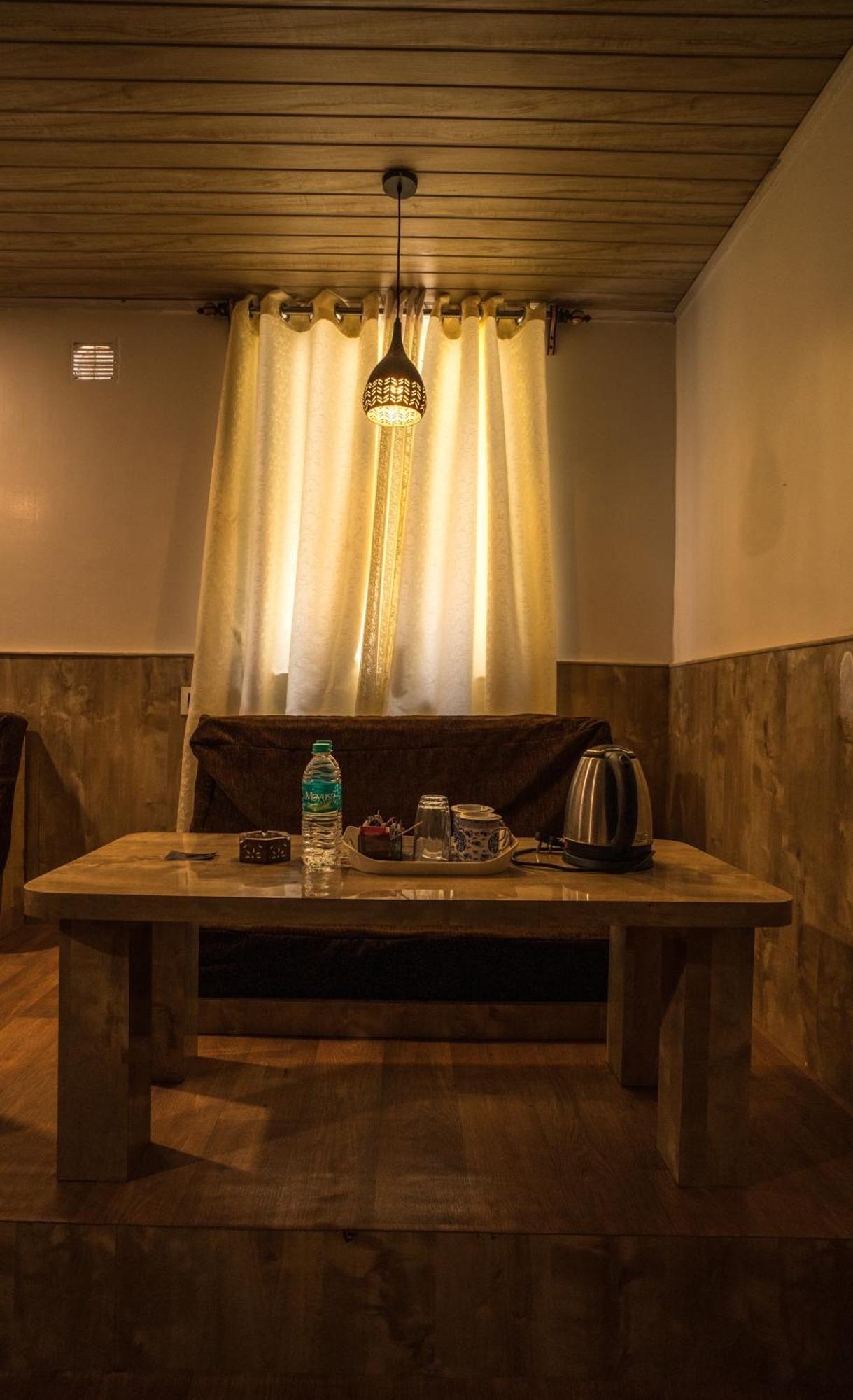 Darjeeling Guest House Deluxe Dış mekan fotoğraf